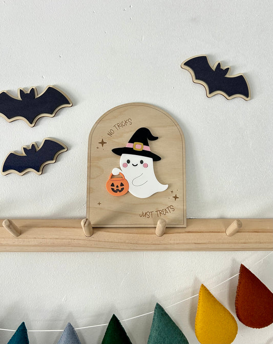 Witch Ghost Wall Plaque Halloween