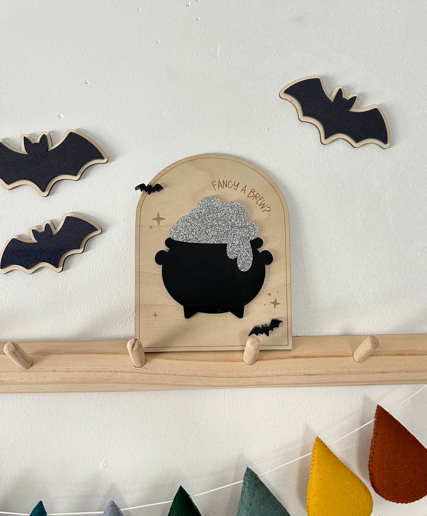 Glitter Cauldron Wall Plaque Halloween