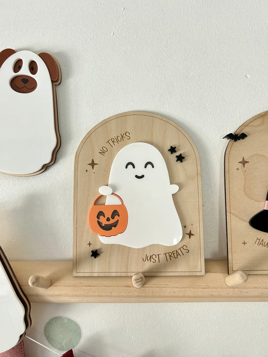 Ghost Pumpkin Basket Wall Plaque Halloween